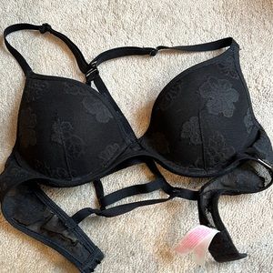 Victoria’s secret pink bra